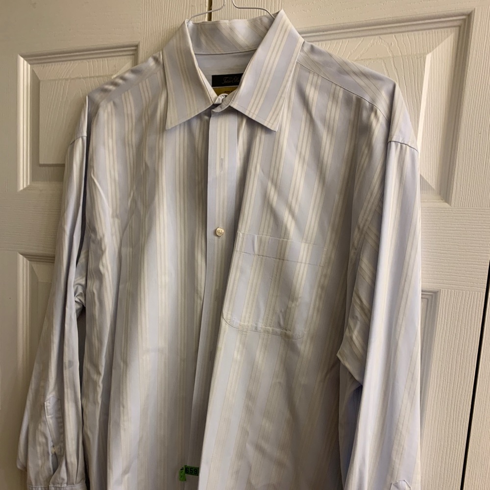 Lot of 6 men’s dress shirts. 17” 34/35